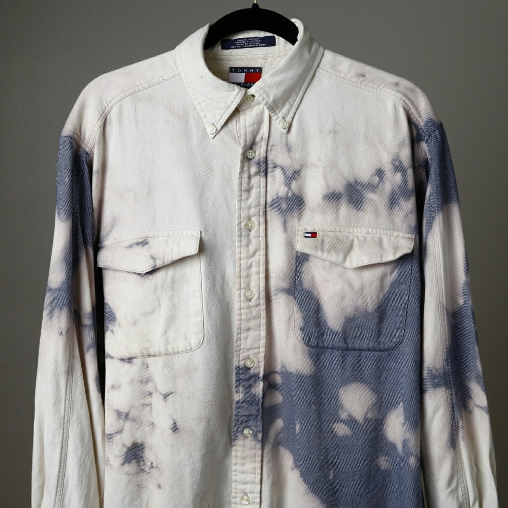 90s Tommy Hilfigure Distressed Button Up
